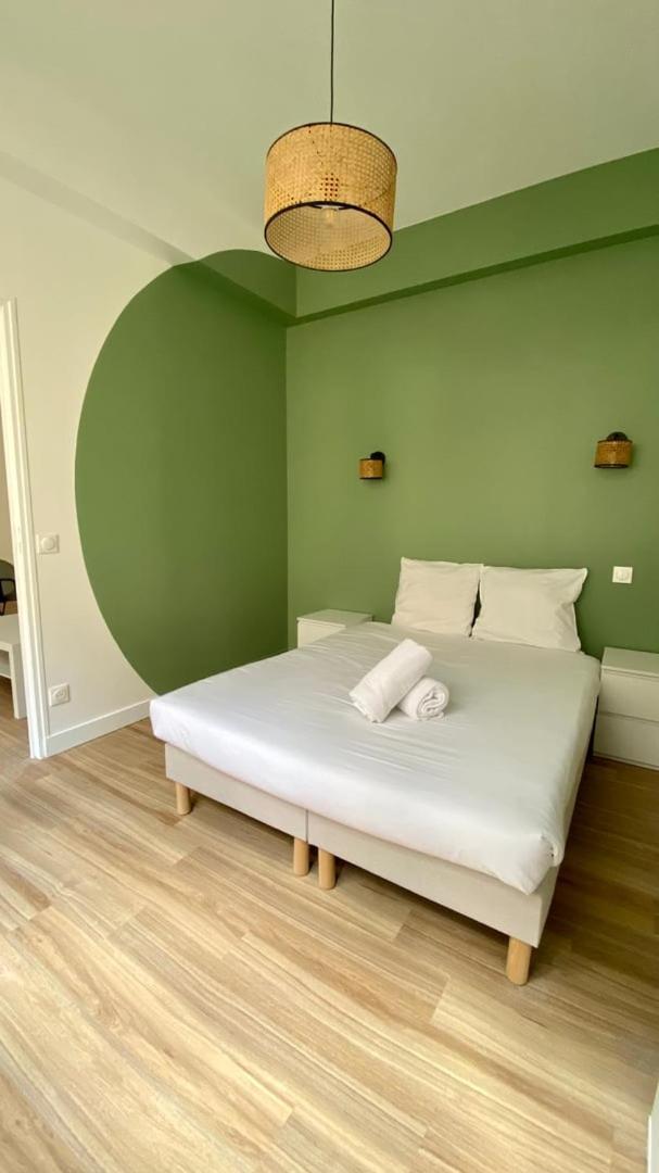 Appartement Proche Grands Boulevard 4p Parijs
