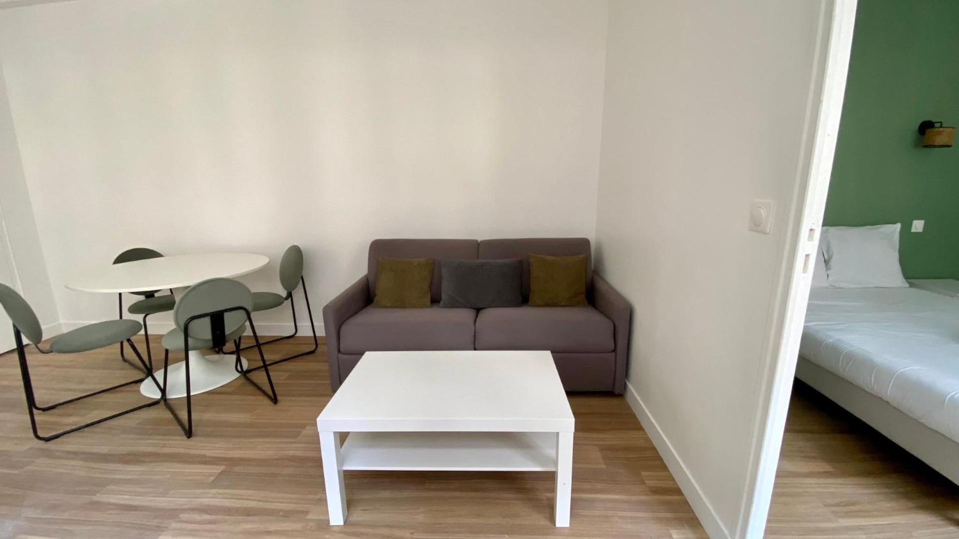 Appartement Proche Grands Boulevard 4p
